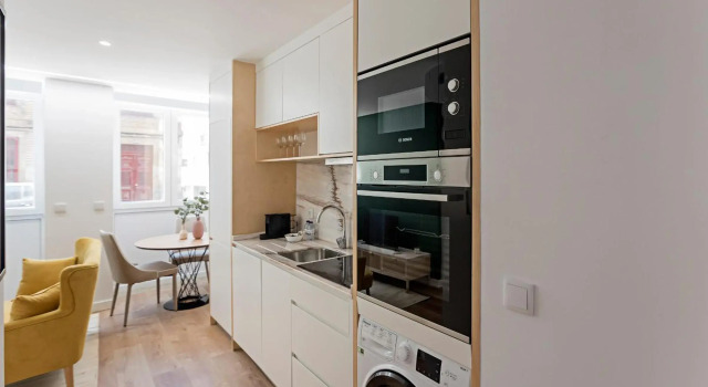 Urban House by LovelyStay, Забронировать Отель Порту Регион Порту, рядом с Lapa Metro Station