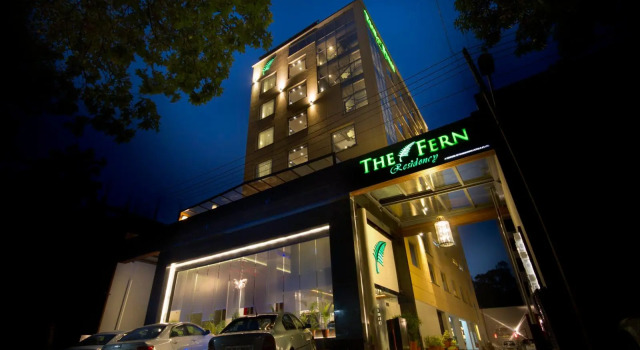 The Fern Residency - Chandigarh, Забронировать Отель Чандигарх Chandigarh Region, рядом с Торговый центр Elante Mall