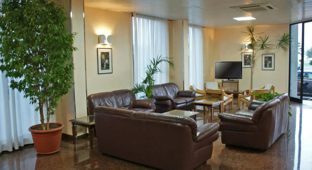 Hotel Nettuno, Varaa Hotelli Soverato Calabria