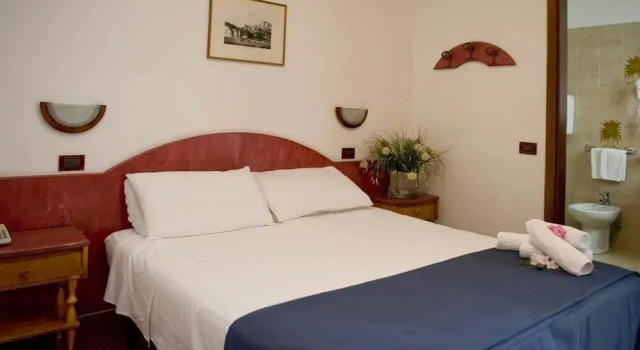 Hotel Friuli, Забронировать Отель Отели Пинета с бассейном, Бассейн