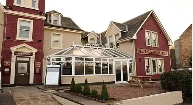 Chieftain Hotel