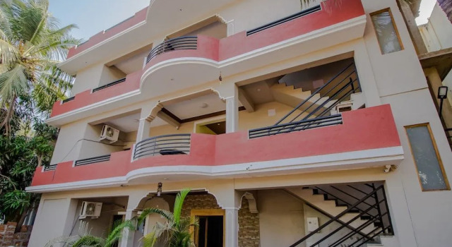 OYO 14182 Home Graceful Studio Ashwem