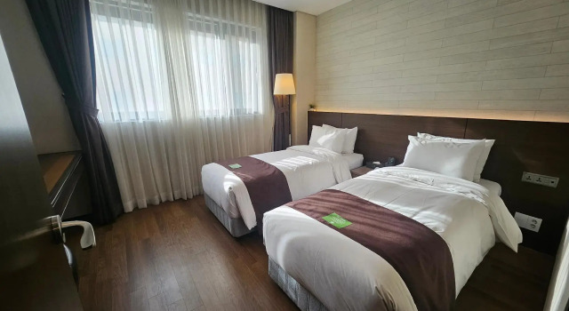 New Donghae Tourist Hotel, Prenota Hotel Donghae Gangwon-Do