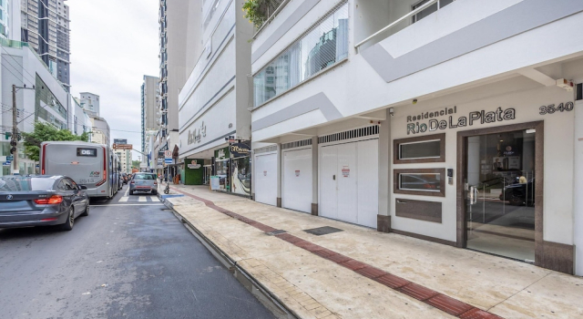 Comfort and Convenience 350 Meters From the sea in Balneario Camboriu - Rlps