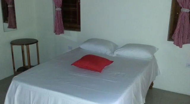 Ocho Rios Golden View, Boek Villa Vakantiehuizen in Kingston, Cottage