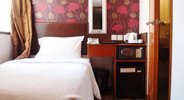 Одноместный номер Standard Lander Hotel Prince Edward