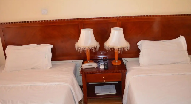 Kwithu Lodge, Book Hotel Lusaka Zambia