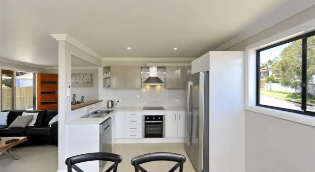 Tomaree Road, 16, The Tomaree