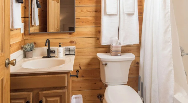 Коттедж Standard Red Feather Cabins 282