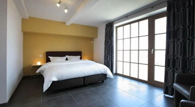 B&B Back2Front