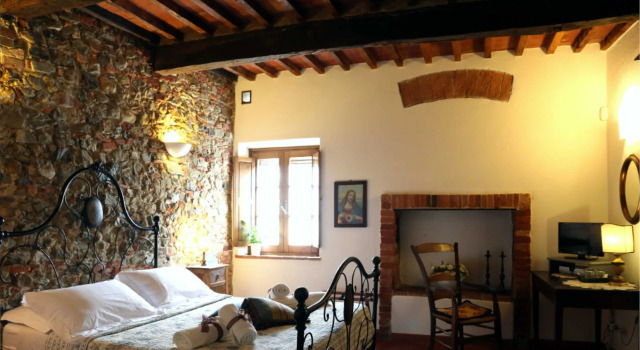 La Villa a Charming Villa With Swimming Pool-la Villa