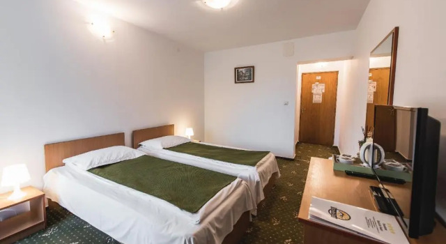 Raza De Soare, Rezerwuj Hotel Hotele w Prahova Valley z parkingiem, Parking