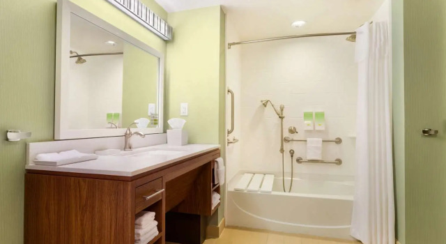 Люкс Home2 Suites by Hilton Fargo