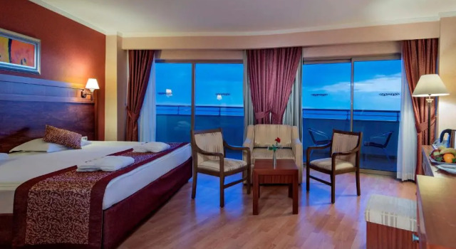 Двухместный номер Superior с видом на море Alba Royal Hotel