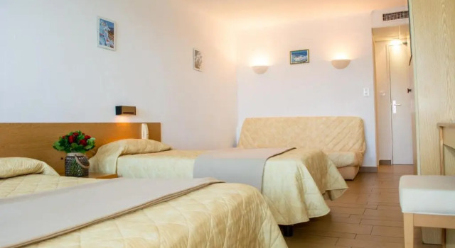 Семейный номер Standard Hotel Roc E Mare
