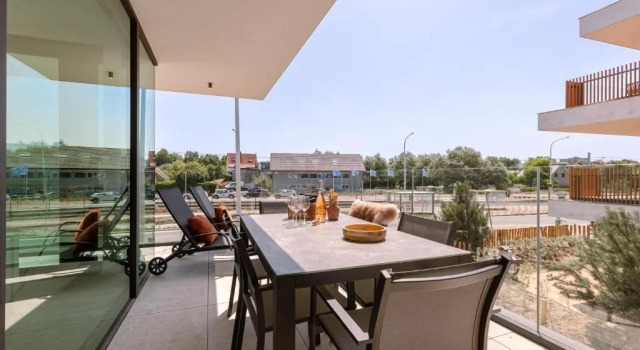 Апартаменты New Luxurious and Modern Apartment With Parking