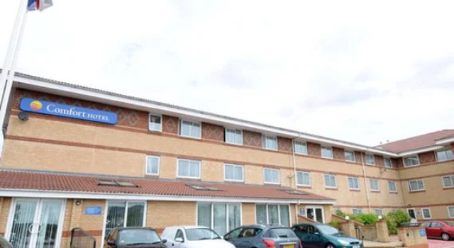 Ramada London Finchley, Забронировать Отель Отели Лондона 3 звезды, рядом с Maurice Rebak Stadium, 3*