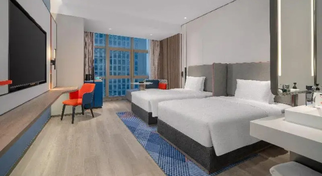 Четырёхместный номер Standard Holiday Inn Express Nanchang High Tech Zone