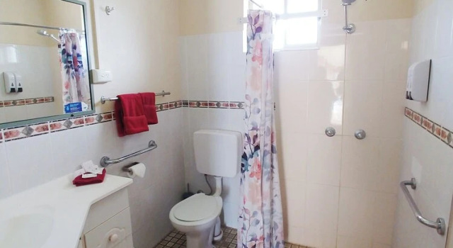 Люкс Almond Inn Motel