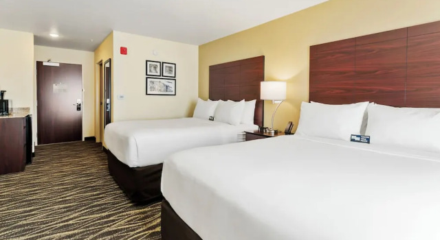 Четырёхместный номер Standard Cobblestone Hotel & Suites - Wickenburg