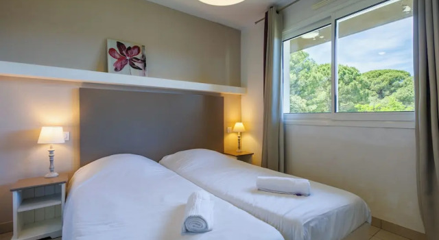 Апартаменты c 1 комнатой с балконом и с видом на окрестности Residhotel Pont du Gard