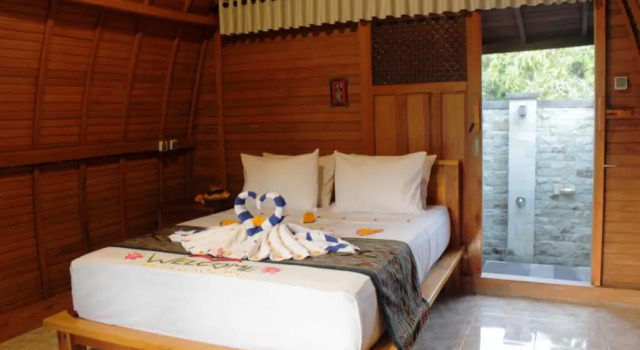 Kubu Padi Wooden House