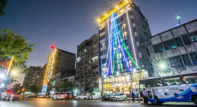 Botahtaung Hotel