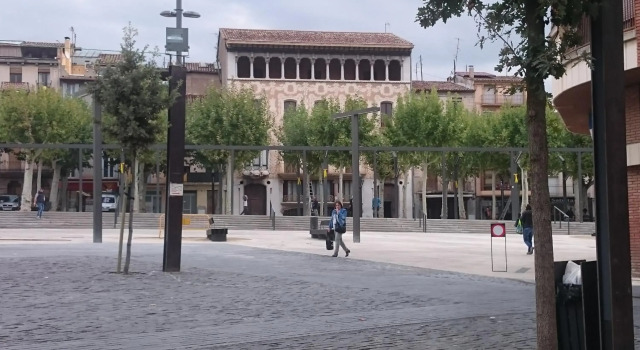 Pis Firalet - Olot, Prenota Hotel Olot 