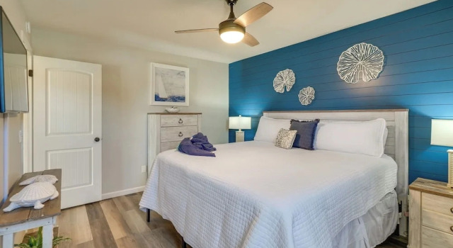 2 Units at Horizon South Resort! Walk to Beach