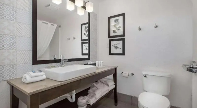 Четырёхместный люкс c 1 комнатой Country Inn & Suites by Radisson, Port Canaveral, FL
