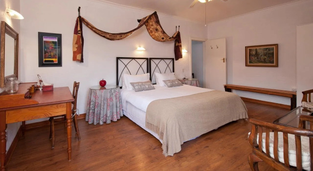 House on Westcliff, Забронировать Отель Отели Херманус с завтраком, рядом с Mediclinic Hermanus, Завтраки