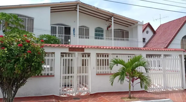 Hermosa y espaciosa casa familiar en Anapoima, Book Hotel Hotels in Anapoima with Parking, Parking