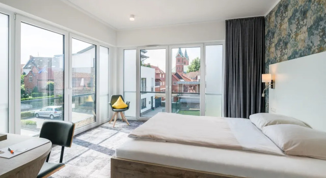 Номер Comfort Stadthotel Lohne, Self Check-in & entspannt im Café frühstücken