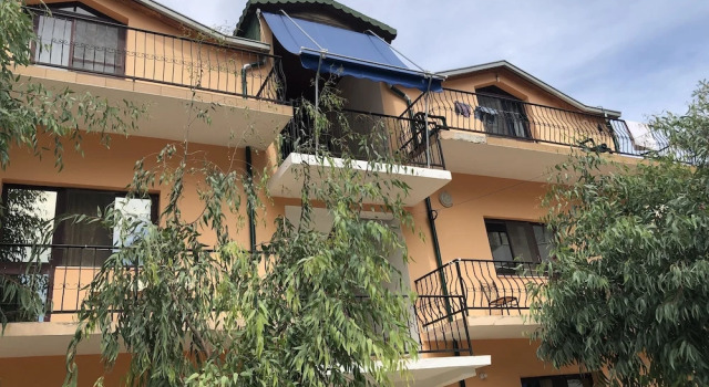 Hotel Gjinaj