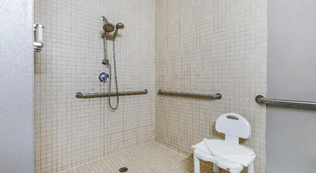 Четырёхместный номер Standard Best Western Plus Mansfield Inn & Suites