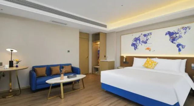 Люкс Superior Kyriad Hotel Xishuangbanna Jinghong Mengqi Great Buddhist Temple Manhena Ancient Village Branch