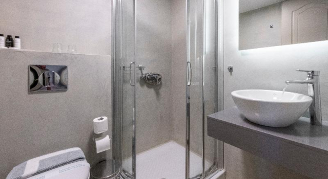 Одноместный номер Standard с балконом Parnassos Delphi Hotel