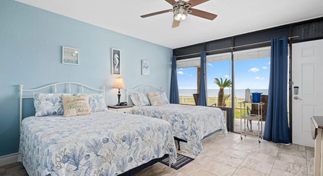 Четырёхместный номер Standard Laguna Reef Condos by VTrips