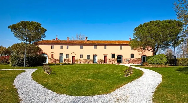 La Magnifica B&B, Prenota Bed & breakfast Fauglia Toscana