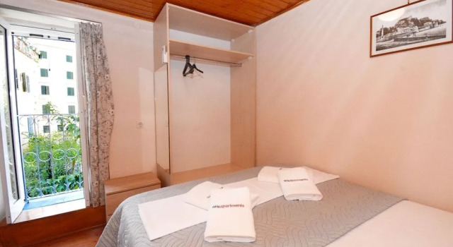 Kampielo Homes - Budget room prv bathroom, Забронировать Отель Отели Керкиры 3 звезды, рядом с Vido Island, 3*