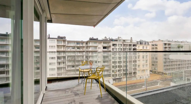 Апартаменты Bright Modern Apartment With Terrace Near Beach