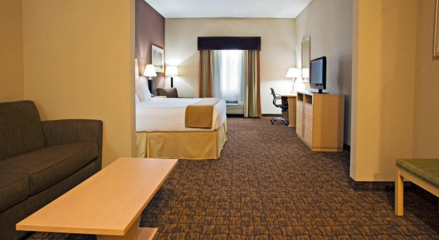 Люкс c 1 комнатой Holiday Inn Express Hotel and Suites Borger by IHG