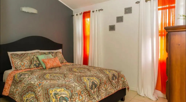 Luxvacay Suite, Prenota Hotel Hotel a Portmore con parcheggio, Parcheggio