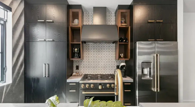 New The Artist House - Luxury Hyde Park Home, Rezerwuj Hotel Hotele w Tampa z parkingiem, Parking
