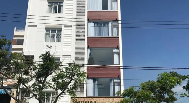 Vivian Hotel