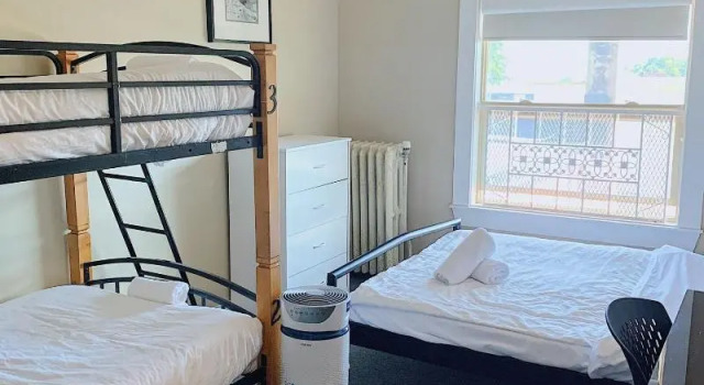Painted Turtle Guesthouse (Hostel)