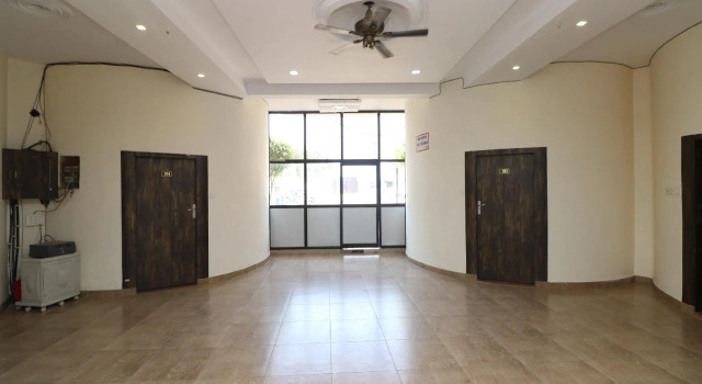 OYO 29234 Rajwada Lawn