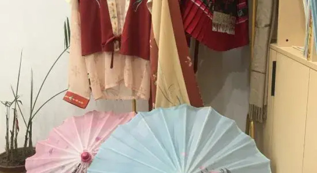 Yichang Danfengyuan Homestay (Three Gorges Dam Scenic Area), Varaa Hotelli Yichang Hubei