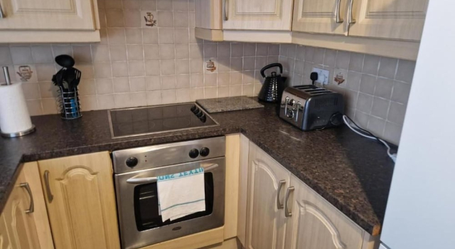 Comfortable 2Br Home-free Parking-great Location