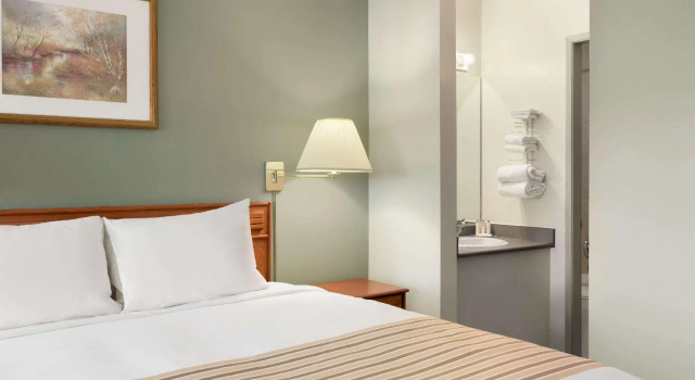 Двухместный номер Standard Econo Lodge Inn & Suites Cranbrook